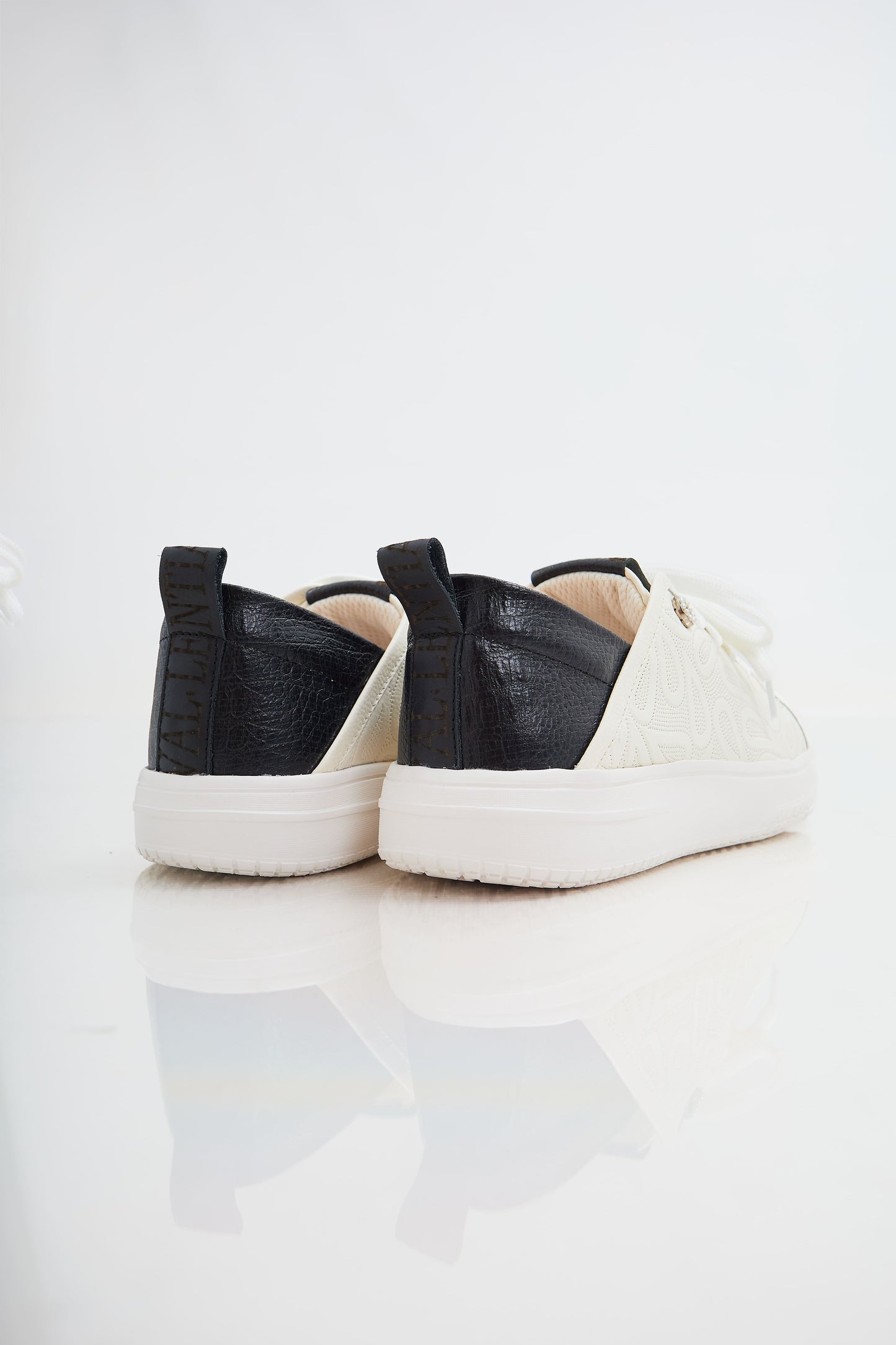 Zapatillas en cuero Val·lentia Blanco Talco 001 NLT
