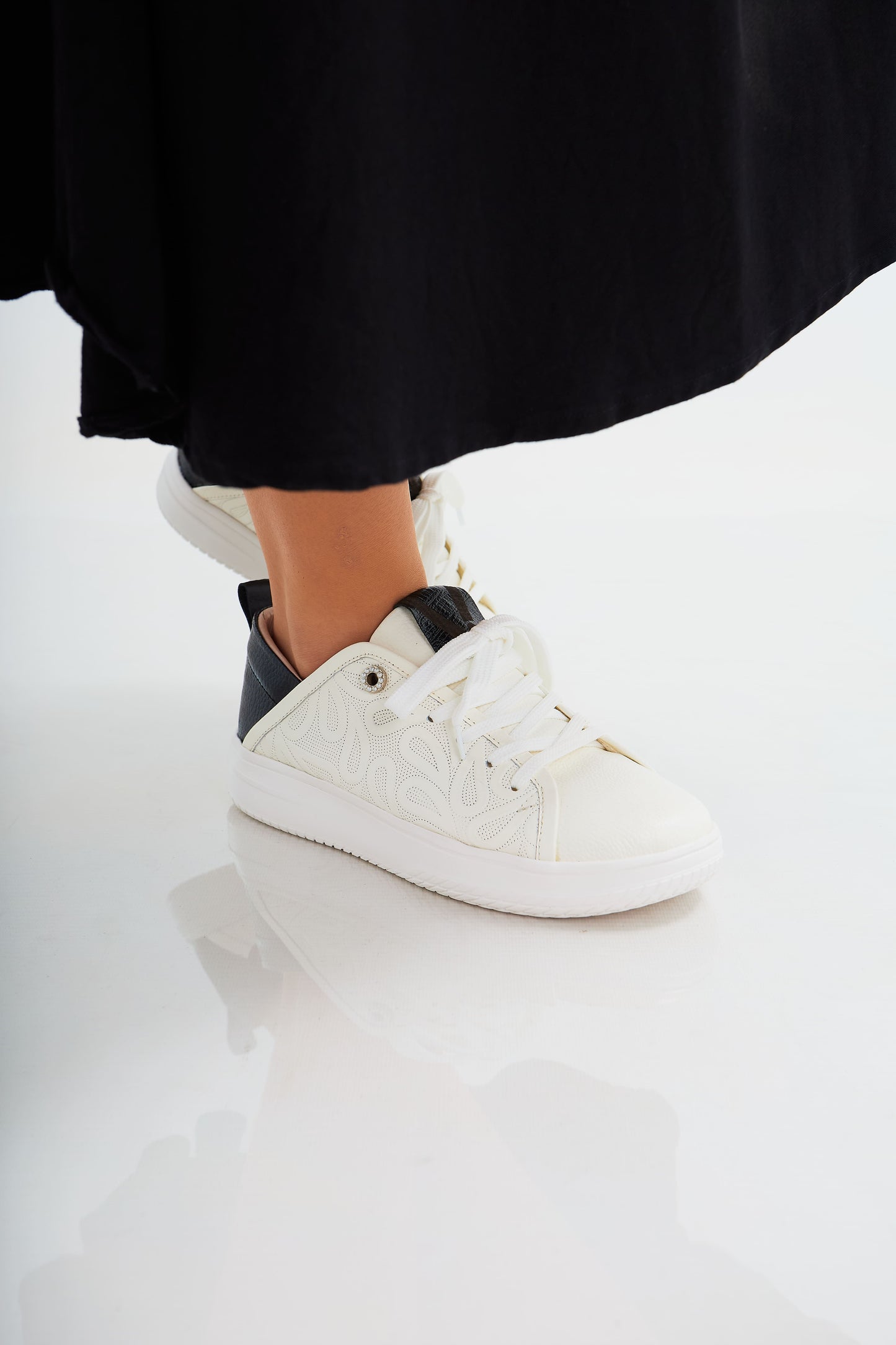 Zapatillas en cuero Val·lentia Blanco Talco 001 NLT