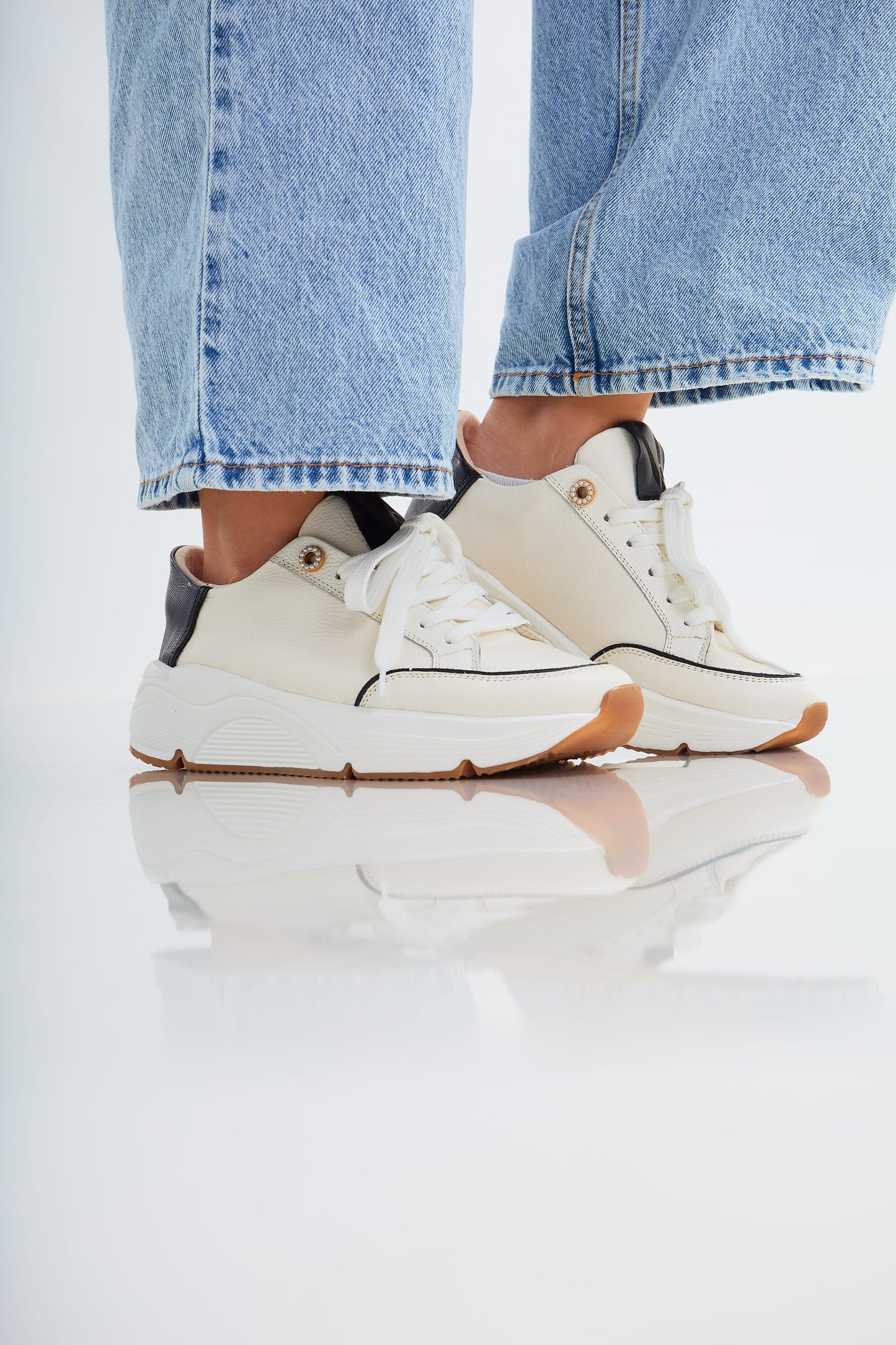 Zapatillas en cuero Val·lentia Blanco 002 BNL