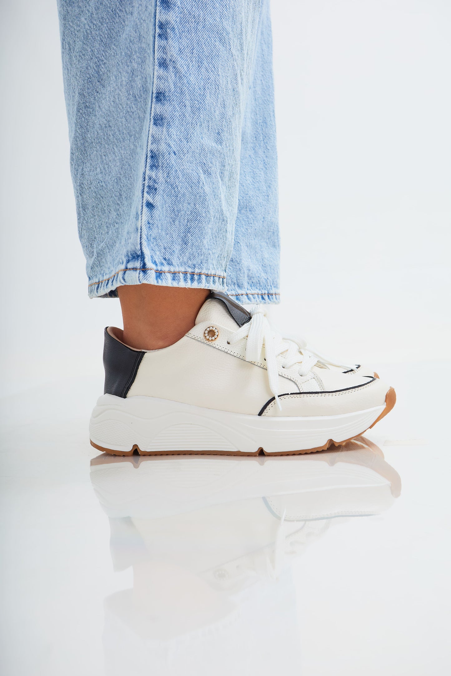 Zapatillas en cuero Val·lentia Blanco 002 BNL